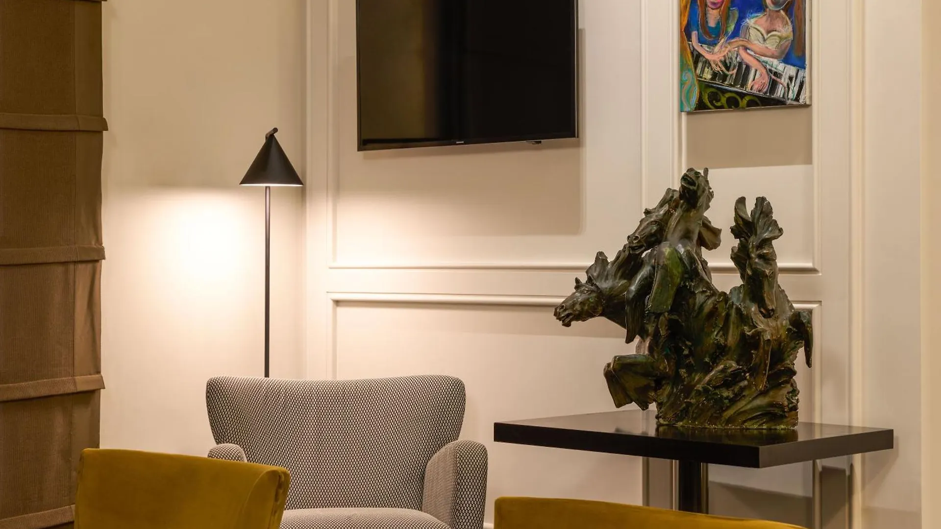 Mascagni Luxury Rooms & Suites Rome 4*,  Italy