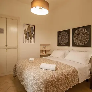 Apartamento Casa Medici Riccardi - 50mt Da Piazza Duomo Florença