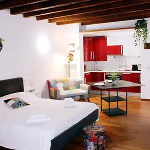 Apartment Hbhall Navigli 2